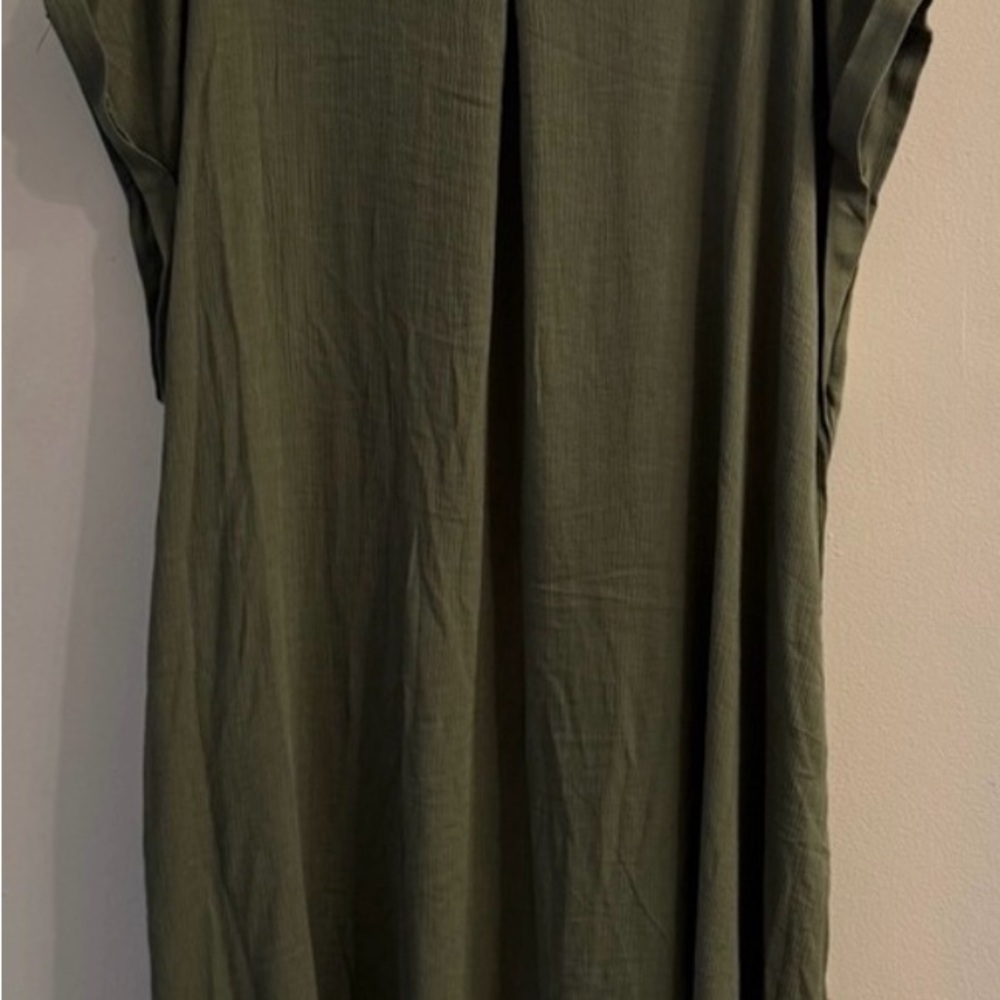 Torrid Green Boxy Tunic Top and Geen slacks set